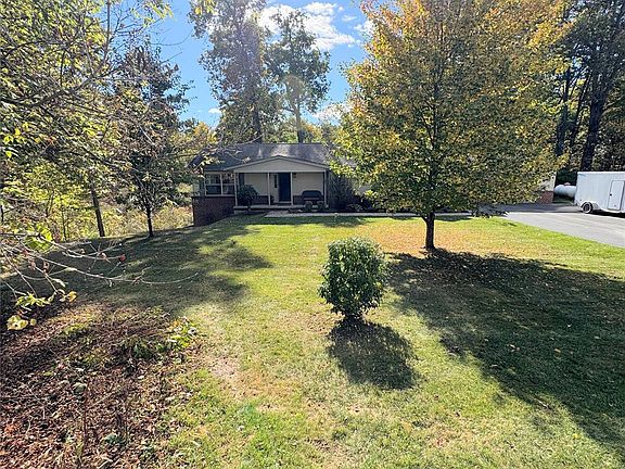 3rd image of 11197 Bigelow Rd