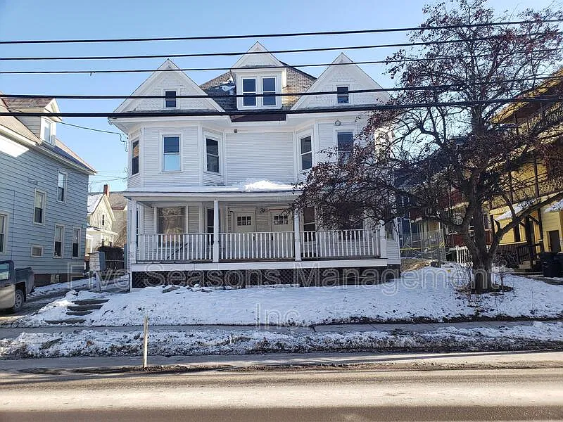 68 S Union St — Photo 1
