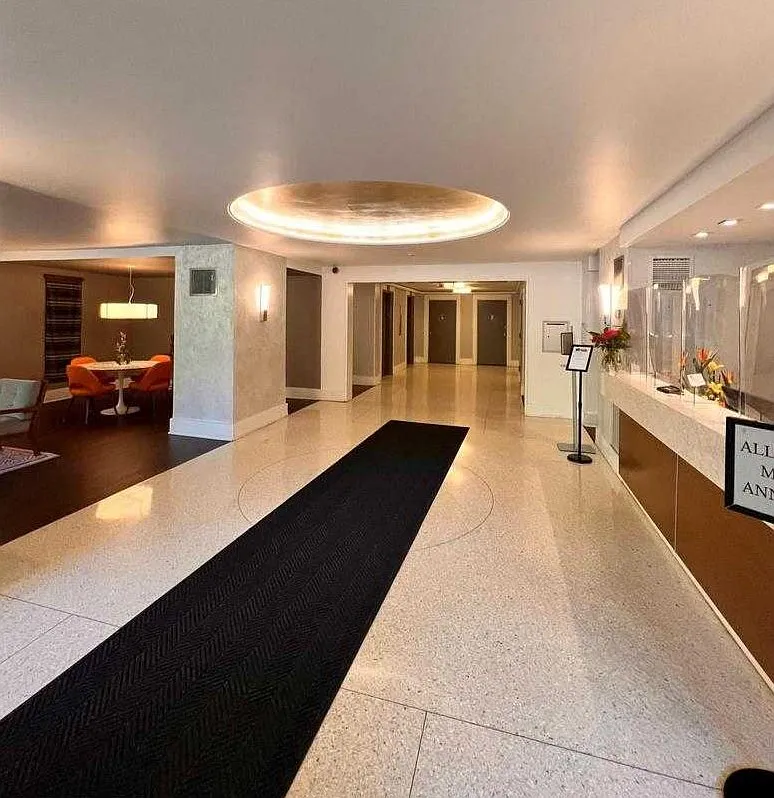 2 bed, 1083 sqft, $3,400 — Photo 3