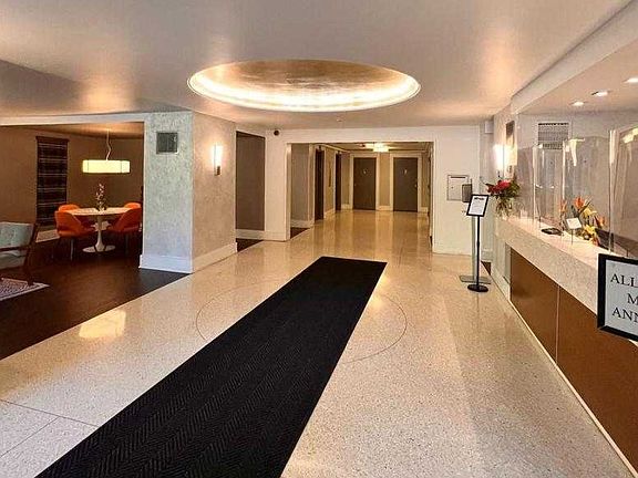 3rd image of 4000 Tunlaw Rd NW APT 416