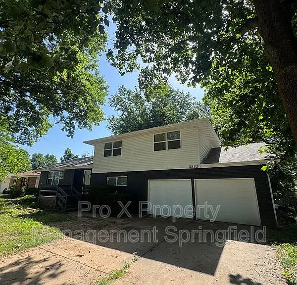 3332 S Southlyn Pl — Photo 1