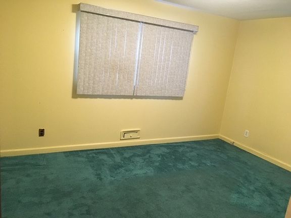 5th image of 426 Westwood Ave