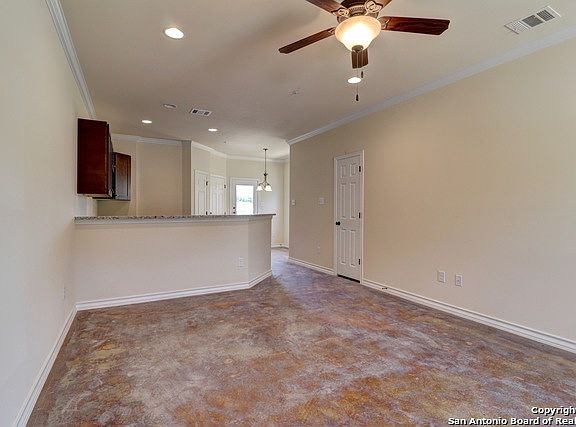 4th image of 610 Meadow Arbor Ln Unit 1