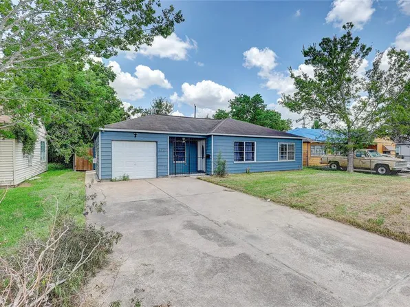 4725 Meadow Park Drive, Houston, TX 77048
