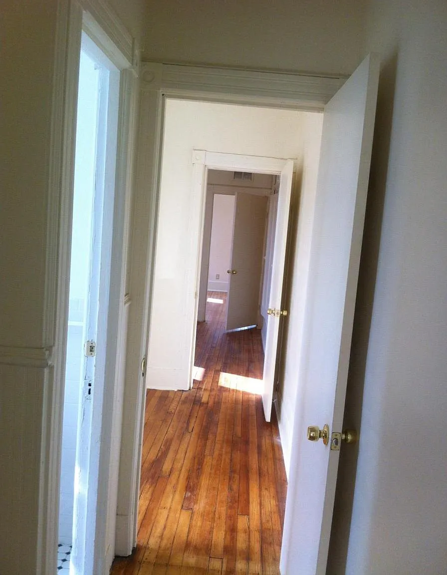 2 bed, 850 sqft, $2,000 — Photo 3