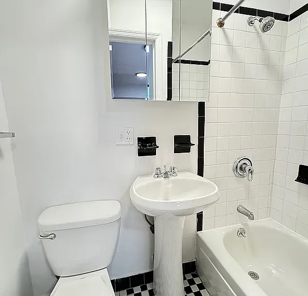 305 6th St #6A — Photo 15