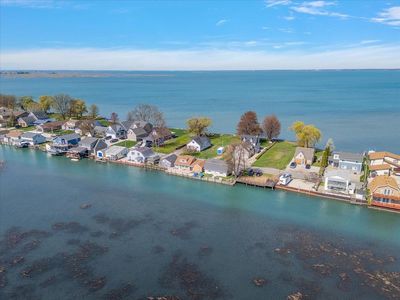 7931 Anchor Bay Dr, Algonac, MI, 48001