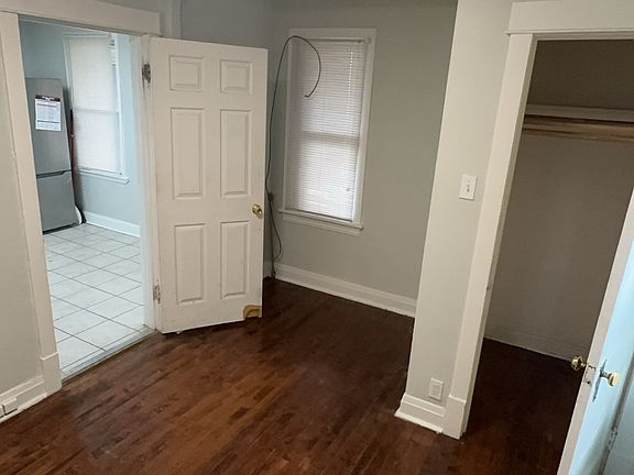 3rd image of 212 S 8th Ave APT 1