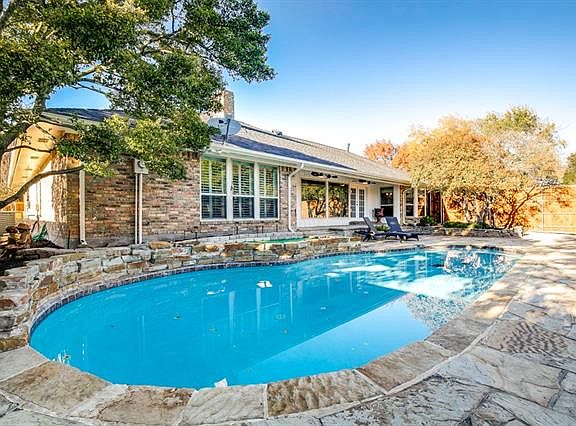 2nd image of 901 Agape Cir