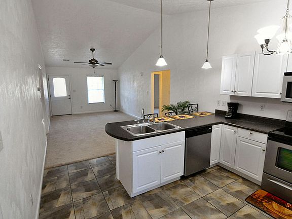 3rd image of 3418 Garden City Blvd SE