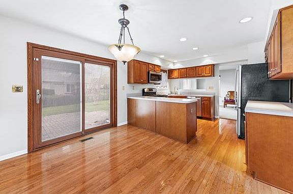 5th image of 20922 W Barrington Ln