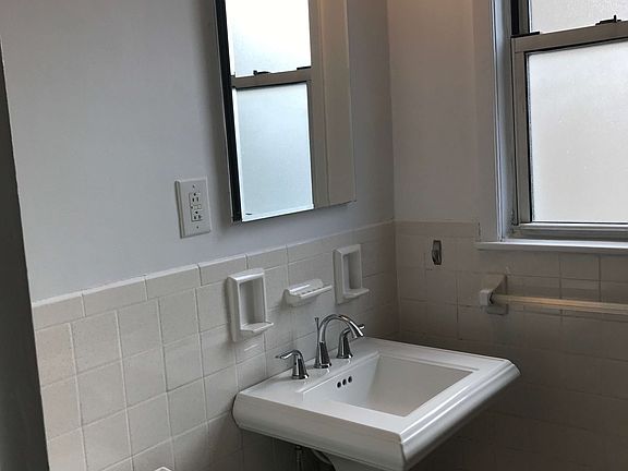 5th image of 245 E 19th St APT 11S