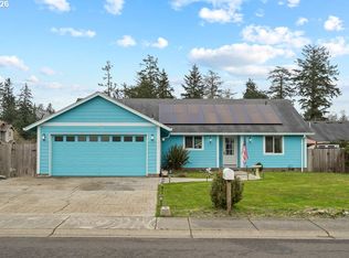 1015 SW 2nd St, Warrenton, OR 97146