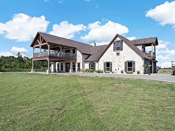2nd image of 2210 Honey Bear Dr