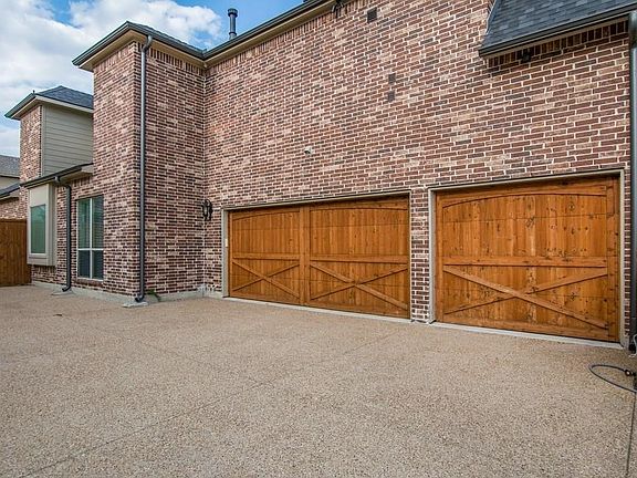 3 car garage