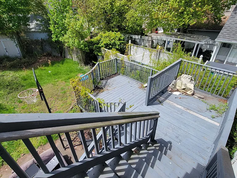 18 Townsend Ave #18 — Photo 5