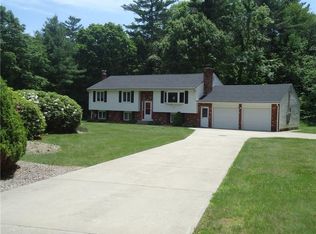20 Harry L Andrews Rd, West Greenwich, RI 02817