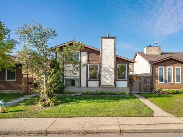 4328 38th St NW, Edmonton, AB T6L 4K4