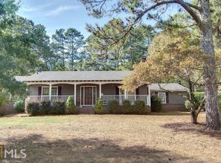 4 Dover Dr SE, Rome, GA 30161