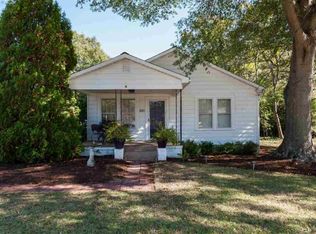 501 Poplar Dr, Greer, SC 29651