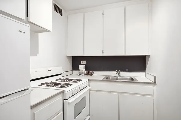 Sold by Corcoran | media 15