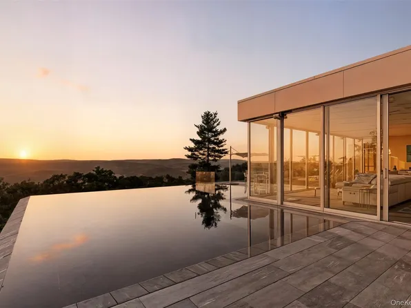 717 South Road, Wurtsboro, NY 12790