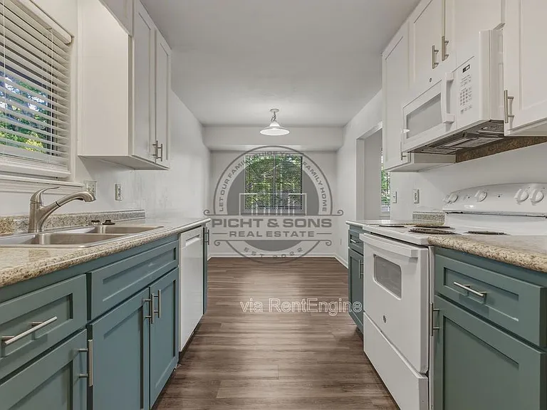 713 Pointe Ct — Photo 7