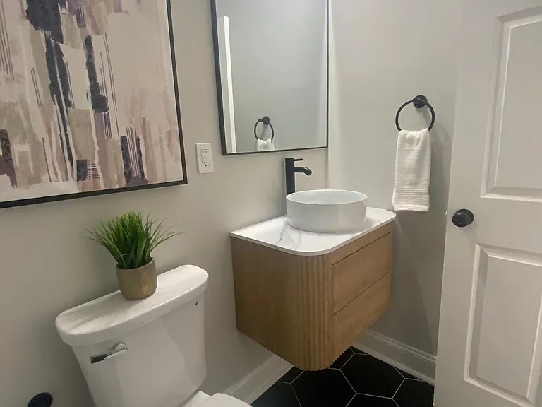 2141 Druid Hill Ave — Photo 36