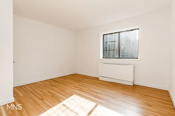 Rented by MNS Marketing | media 8