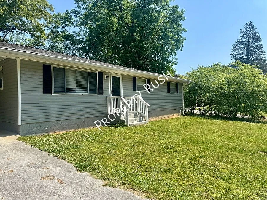 209 Signal View St. - Charming 3 bed/2 bath rental home in Red Bank! $1,895/mo. — Photo 3