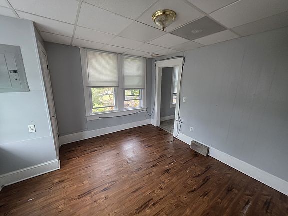 4th image of 345 City Ave Unit 3