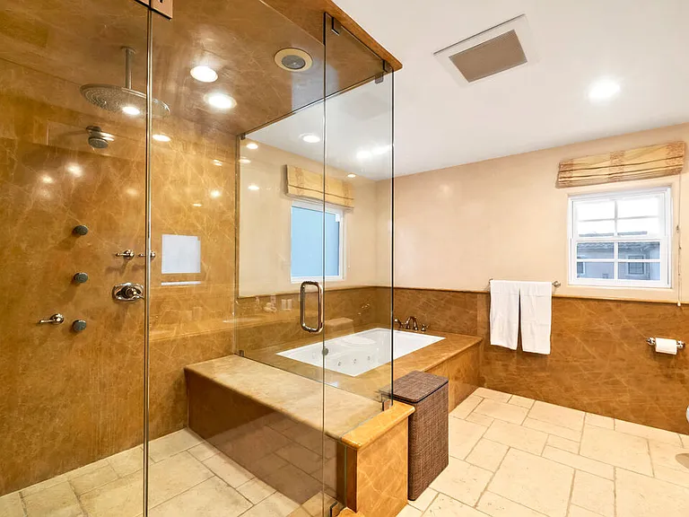 6138 Maryland Dr — Photo 8