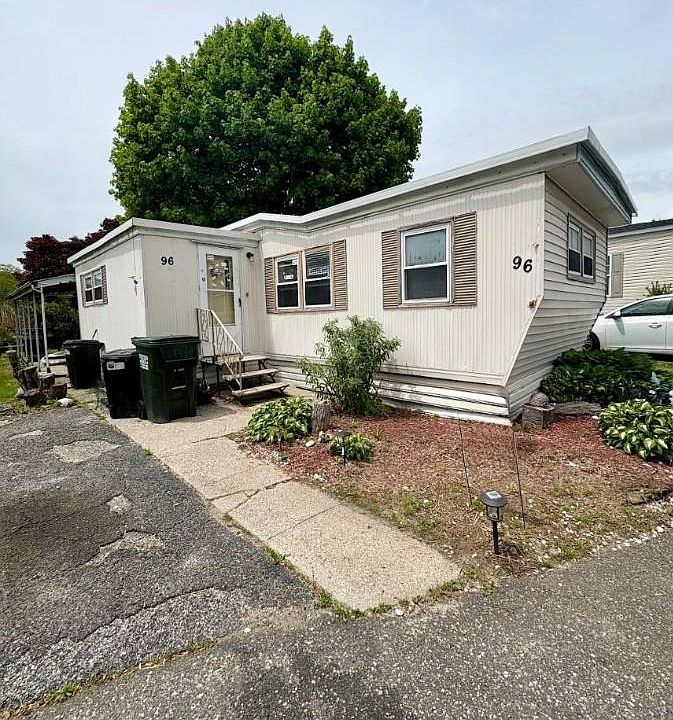 1st image of 1964 River Road #96