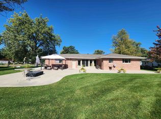 3141 Shillair Dr, Bay City, MI 48706