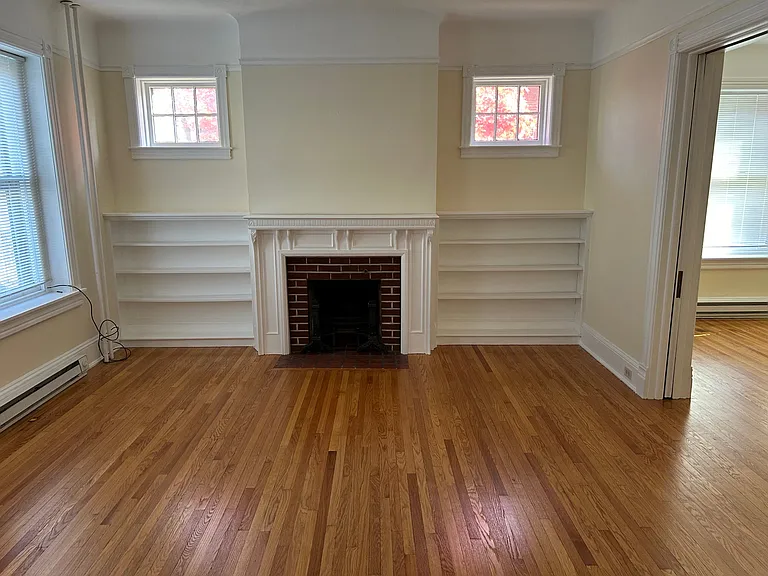 30 E Market St #1 — Photo 2