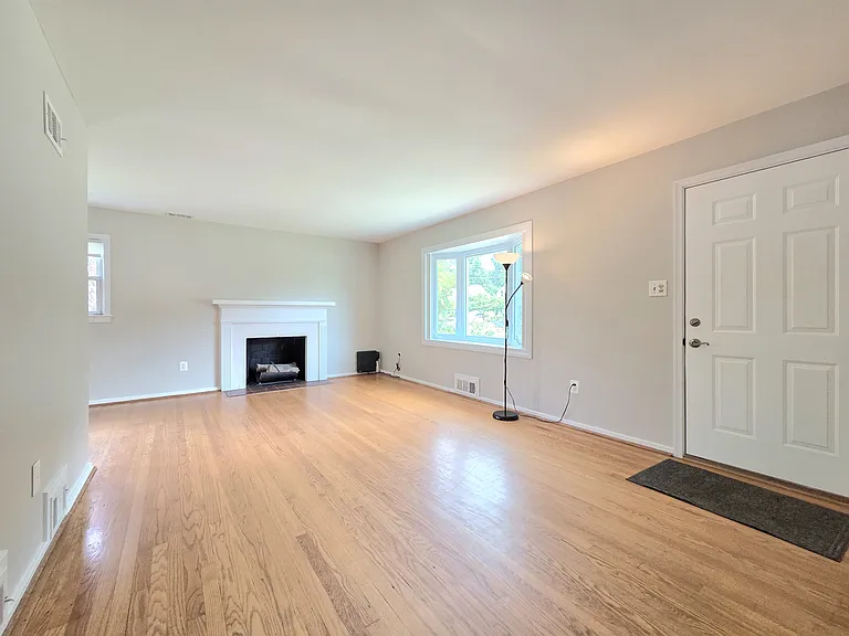 7020 Quander Rd — Photo 6