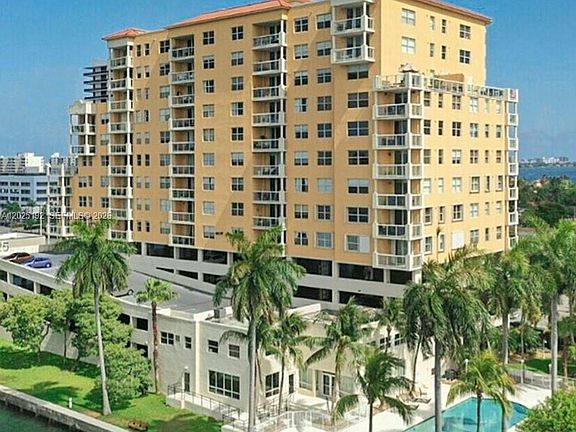 3rd image of 1625 Kennedy Cswy APT 1207C
