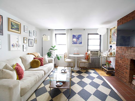 3rd image of 412 E 11th St APT 4RB