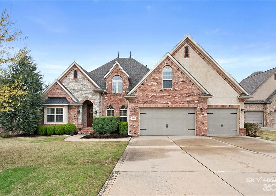 1st image of 6909 W Balmoral Dr