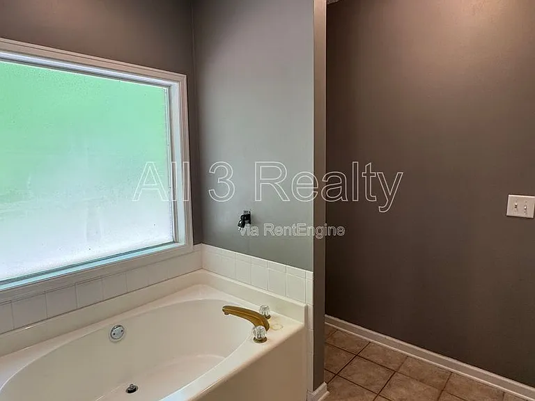 6272 Deerwood Dr — Photo 26