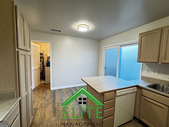5th image of 5332 Garfield Ave APT 4