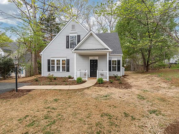 3rd image of 2492 Indian Laurel Rd