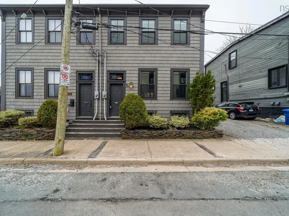 2446 James St, Halifax, NS B3K 3W7