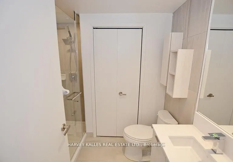 195 Redpath Ave #1413 — Photo 6