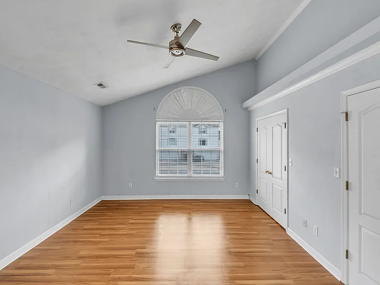 8131 Redmon Rd #B — Photo 25