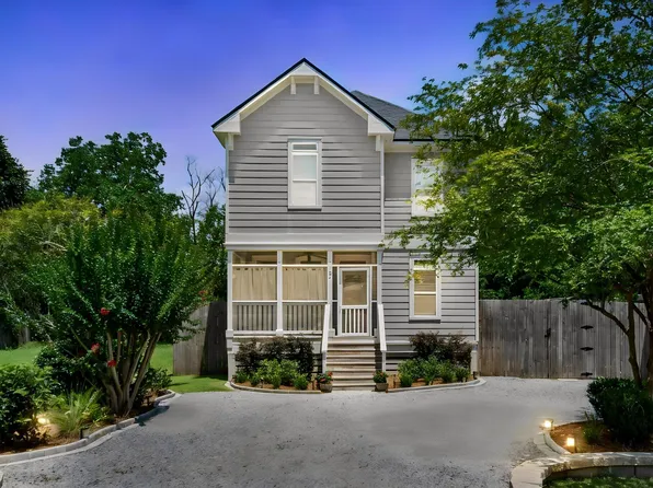 187 N 7th St, Santa Rosa Beach, FL 32459
