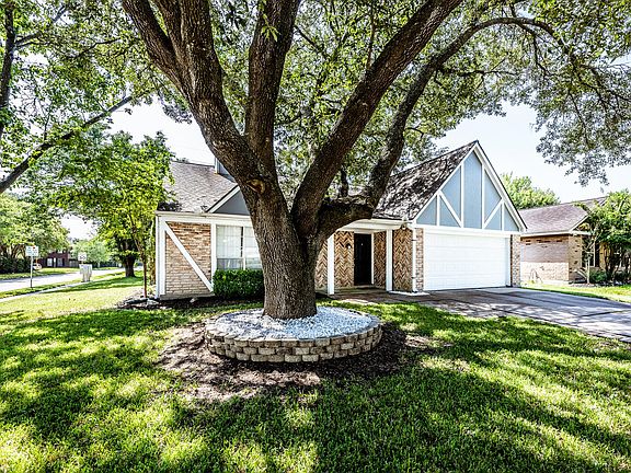 3rd image of 21327 Highland Knolls Dr
