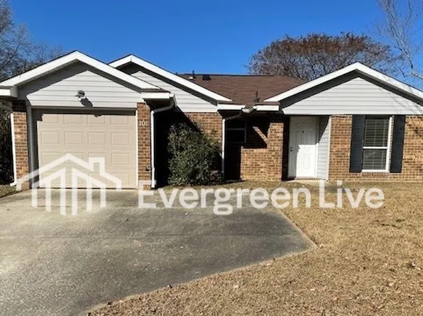 101 Morning Bloom Ct, Raeford, NC 28376