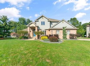 106 Seneca Dr, Girard, OH