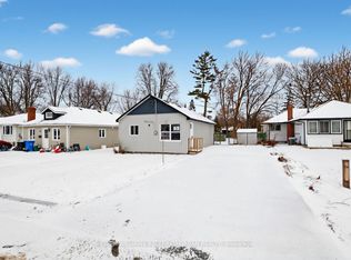 208 Bayview Ave, Georgina, ON L4P 2T2